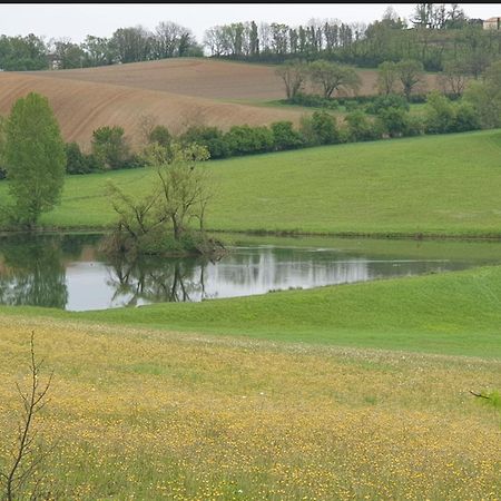 Puygaillard-de-Quercy Love Room- Spa- Escale Amoureuse מראה חיצוני תמונה