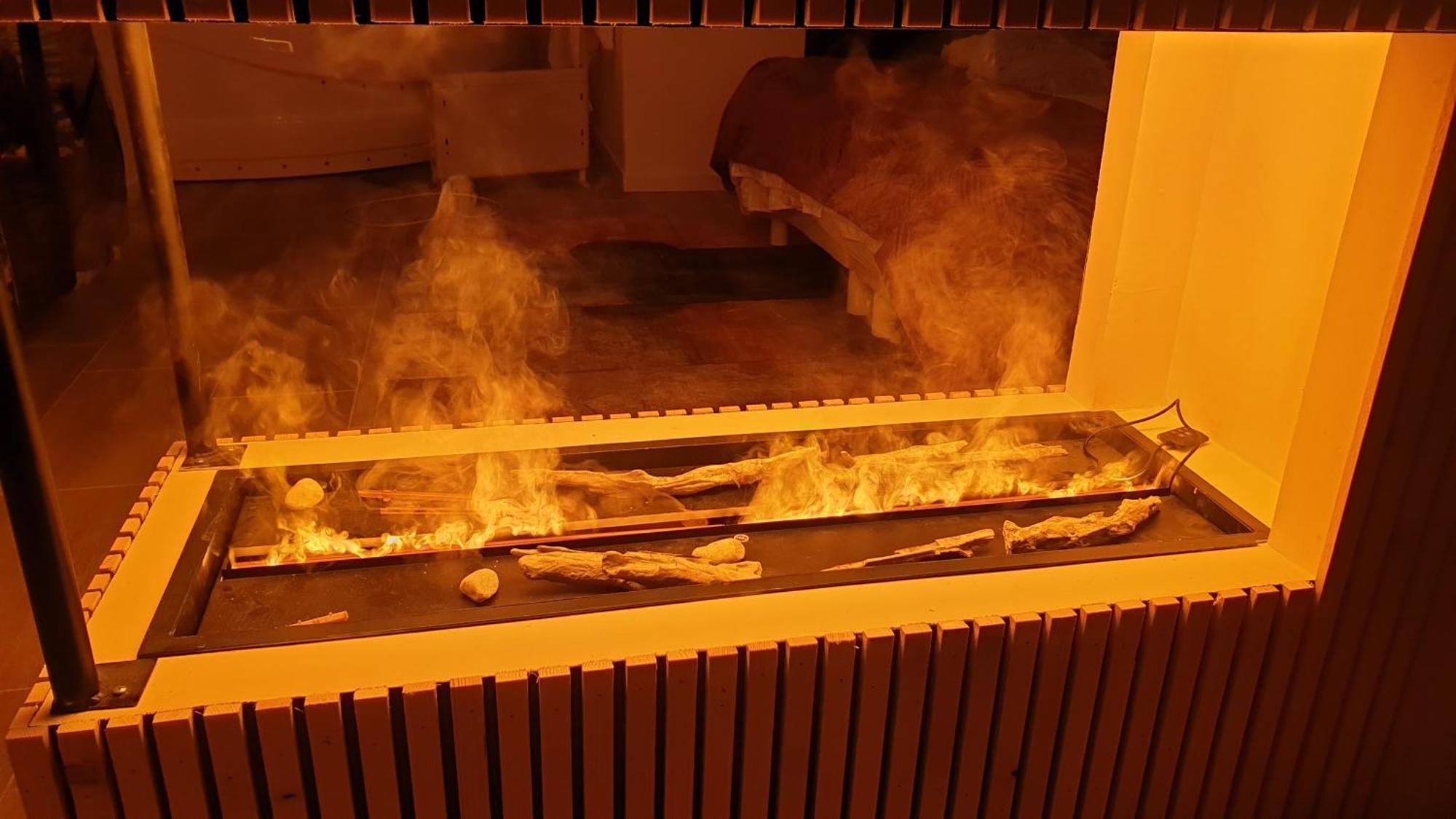 Puygaillard-de-Quercy Love Room- Spa- Escale Amoureuse מראה חיצוני תמונה