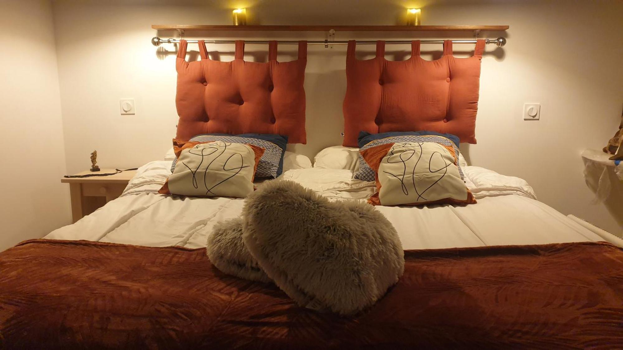 Puygaillard-de-Quercy Love Room- Spa- Escale Amoureuse מראה חיצוני תמונה