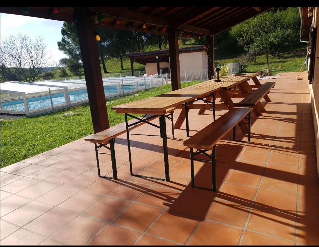 Puygaillard-de-Quercy Love Room- Spa- Escale Amoureuse מראה חיצוני תמונה